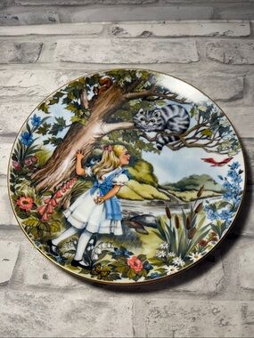 Viletta "The Cheshire Cat" Collector Plate Alice in Wonderland